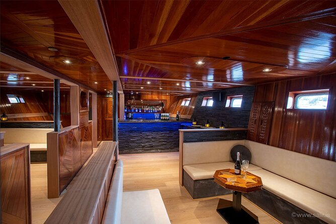 Northern Lights Yacht Cruise in Reykjavik - Warm interior comforts, bar time, and the Wi-Fi perk