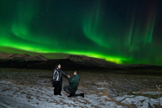 Private Aurora Hunt with Photos in Super Defender - Should you book this private aurora hunt in a Super Defender?