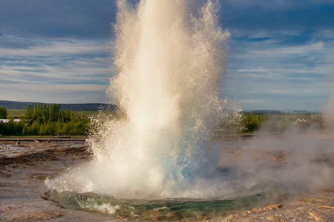 Private Bespoke Golden Circle Tour - Geysir Area: Strokkur’s Repeat Eruptions and How to Time the Steam Show