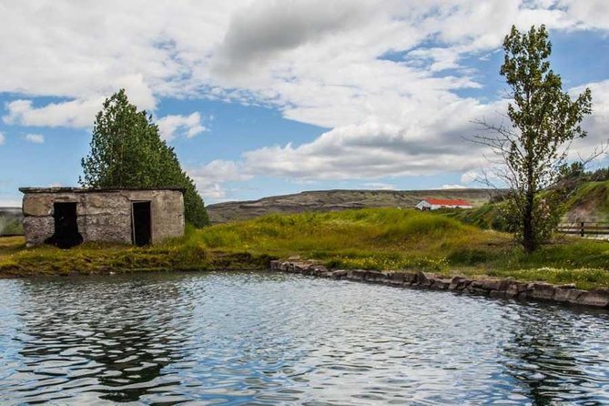 Private Golden Circle & Secret Lagoon tour from Reykjavik - Þingvellir National Park: the site Icelanders treat like a point of pride