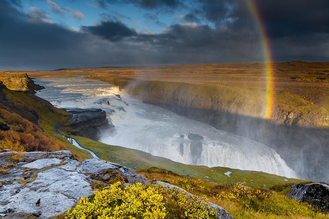 Private Jeep Tour - Golden Circle and South Coast Combo - Stop 2: Geysir and How to Time a Photo in About Half an Hour