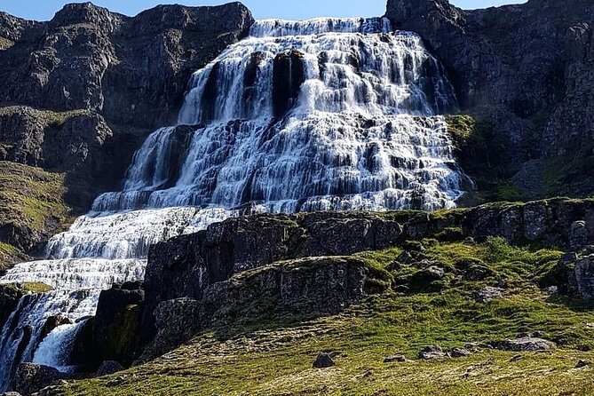 Private Jeep with driver guide, Super JEEP - Golden Circle day: Gullfoss, geysers, and Thingvellir in real time
