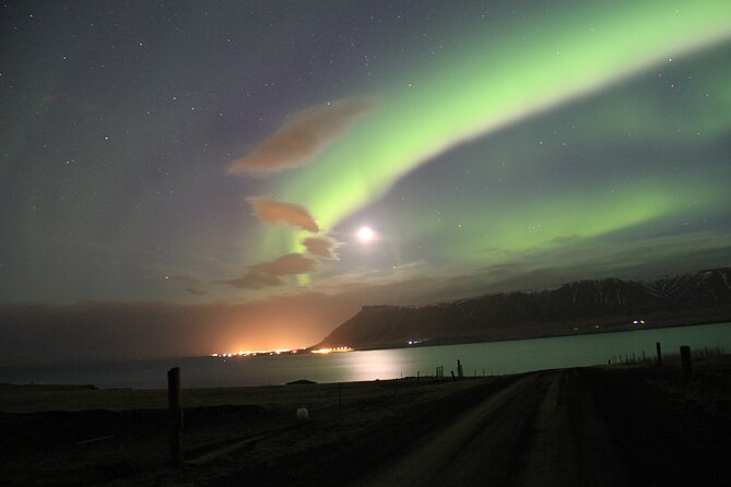 Private Northern Lights Tour from Reykjavik - How the guide improves your odds, including what Andres is known for
