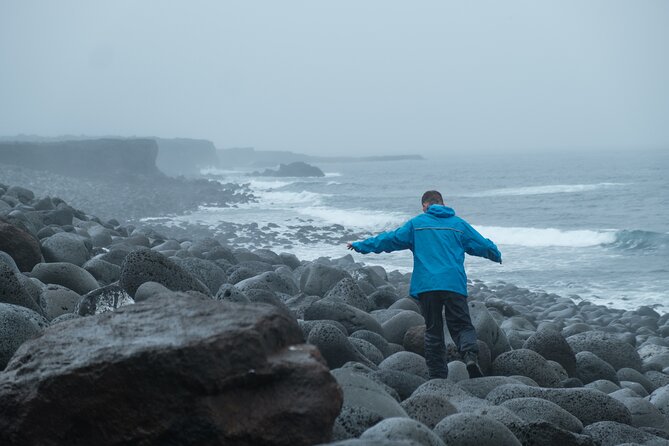 Private Secret Spots of Iceland Full day Tour with Photography by Luke - Stop 5: Grænavatn Greenlake, a Crater Lake With Sulfur Color