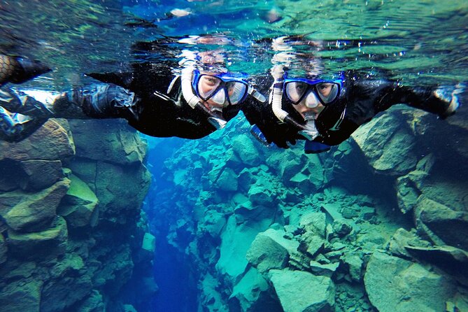 Private Silfra Snorkeling 6 p. group - Meet on Location - with Underwater Photos - Silfra’s 100m visibility and plate-boundary magic