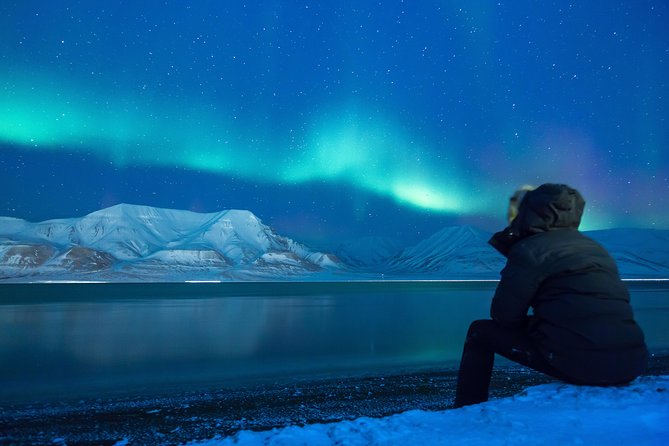 Private Super Jeep Northern lights hunt from Reykjavik - Hot chocolate, blankets, and the not-so-funny part: Iceland cold