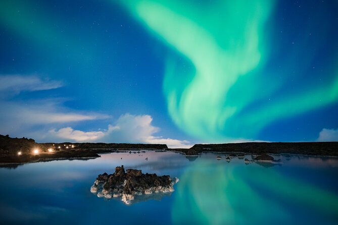 Private Transfer from/to Keflavik Airport (KEF) - The Direct Drop-Off: From KEF to Your Door in Reykjavik