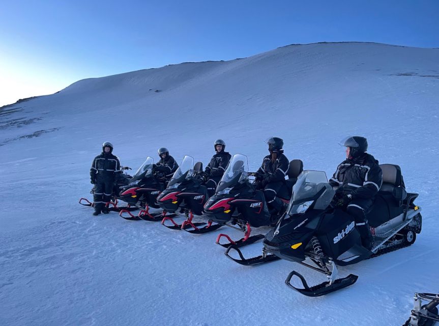 Reykjahlid: Snowmobile Adventure by Lake Mývatn - Driving basics you’ll notice right away: steering, formation, and handling passengers