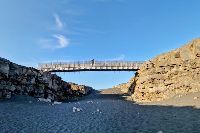Reykjanes Peninsula Private tour Iceland - Stop 1: Kleifarvatn Lake and the View From the Cliff