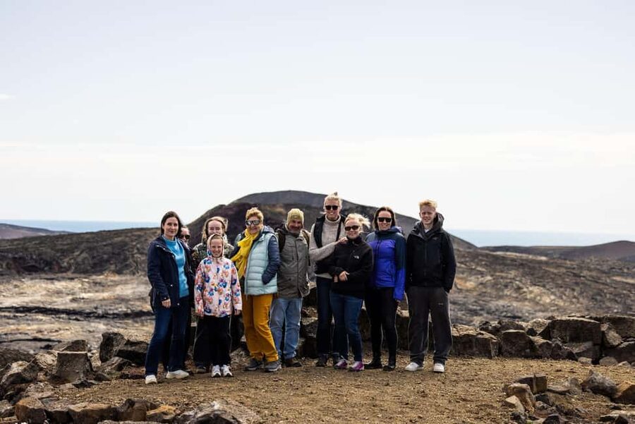 Reykjanes Peninsula: Super Jeep Volcano Shuttle Tour - Stop 2: Fagradalsfjall area break and viewpoint time