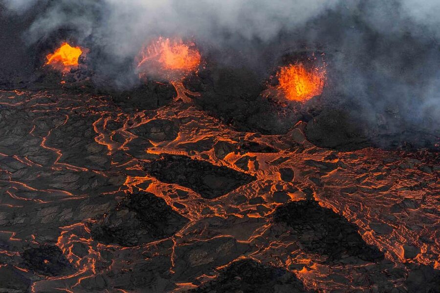 Reykjavik: 45-Minute Volcano Sightseeing Helicopter Tour - Main event over Reykjanes Peninsula: old lava, then Sundhnúkahraun