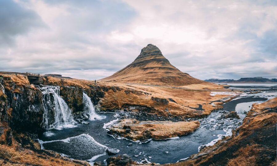 Reykjavik: 8-Day Small Group Circle of Iceland Tour - Golden Circle warm-up: Gullfoss, Geysir, and Þingvellir