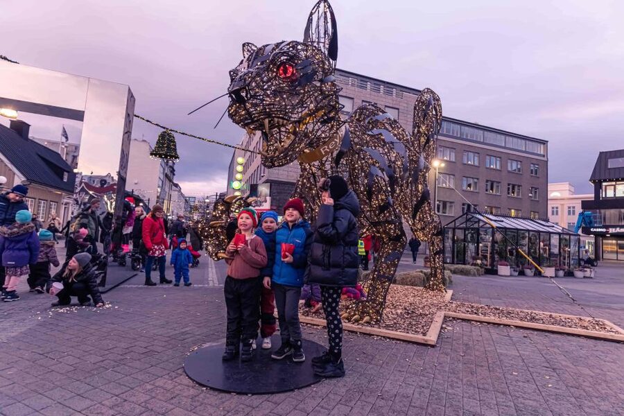 Reykjavik Christmas Walking Tour - Meeting at Hlöllabátar, facing Ingólfstorg, and starting with the right energy