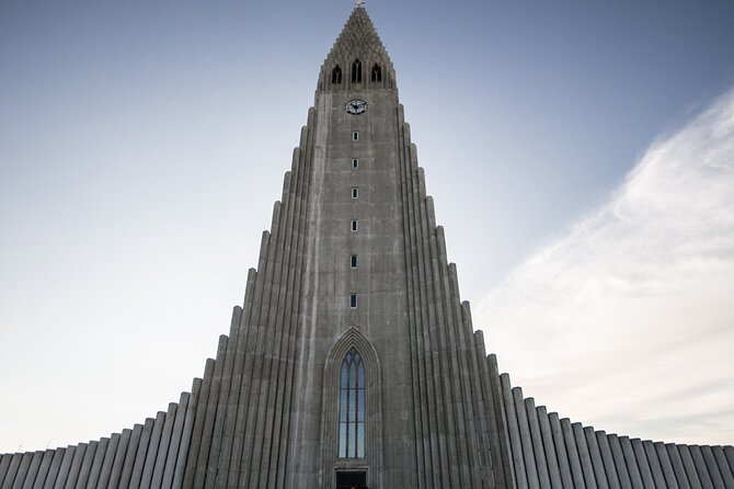 Reykjavik City Private Tour - Stop 1, Laugardalshöll: sports venue with a chess legend