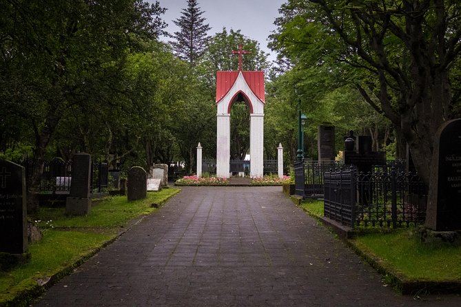 Reykjavik Folklore Walking Tour: Meet the Elves, Trolls & Ghosts of Iceland - Cathedral of Christ the King: Where Trolls Get Their Favorite Target