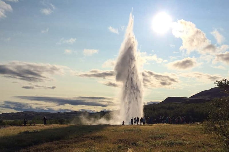 Reykjavik: Full-Day Golden Circle & Geothermal Greenhouse - What the 8-hour schedule feels like, and what to pack