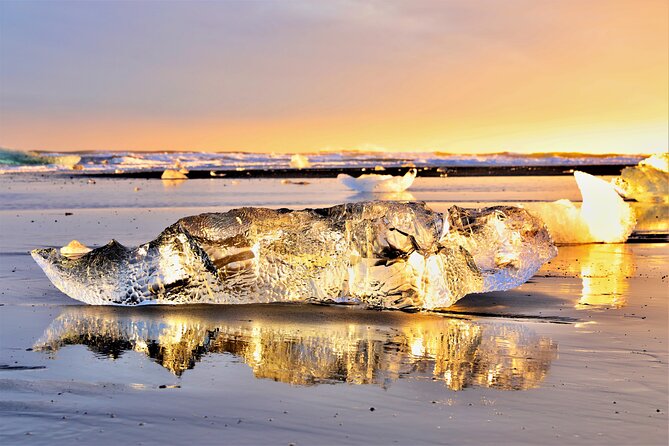 Reykjavik: Glacier Lagoon, Diamond Beach & South Coast Day Tour - Key highlights at a glance