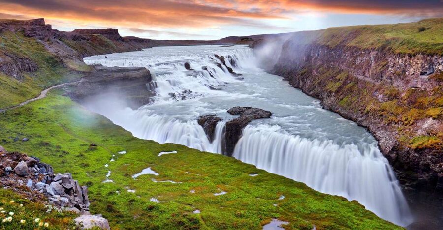 Reykjavík: Golden Circle Afternoon Tour - Pickup in Reykjavik: The 12:00 Noon Reality Check