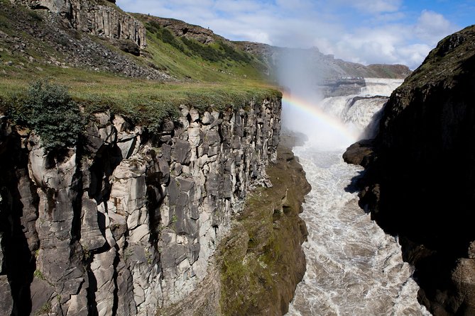 Reykjavik: Golden Circle and Northern Lights Small-Group Tour - Geysir and Strokkur: how to maximize your odds of seeing an eruption