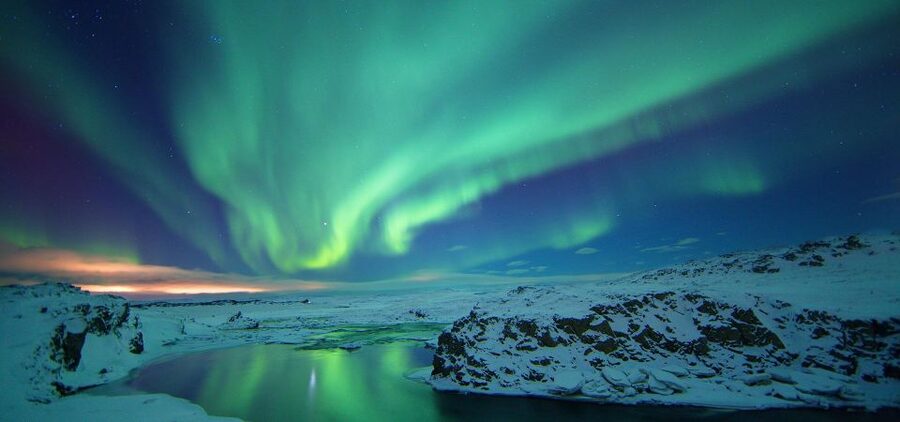 Reykjavík: Golden Circle, Blue Lagoon & Northern Lights Tour - Pickup, Wi-Fi on board, and what “15 hours” feels like
