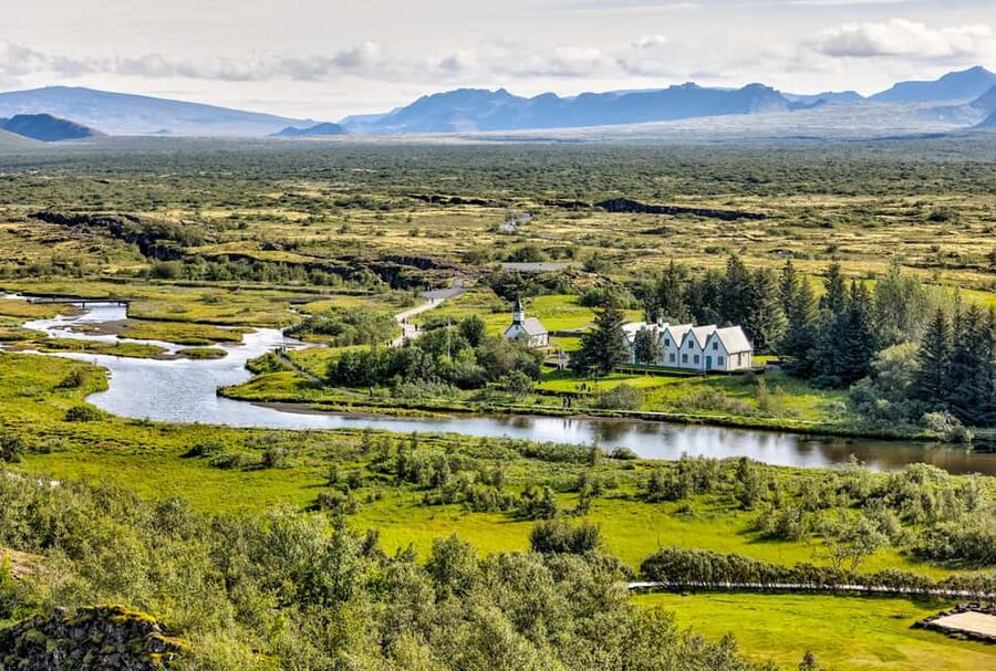 Reykjavík: Golden Circle & Extra Waterfalls Small Group Tour - Geysir and Strokkur: how to enjoy the heat without rushing