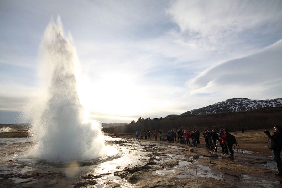 Reykjavik: Golden Circle & Northern Lights 4x4 Tour - After dark: chasing the Northern Lights in a 4x4, not a bus