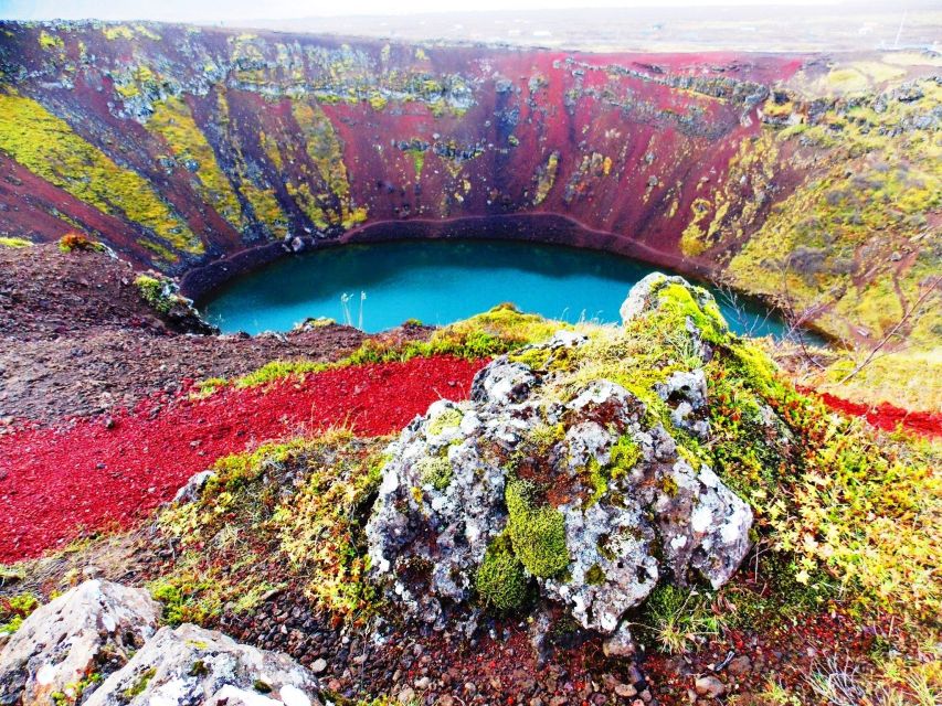 Reykjavik: Golden Circle, Tomato Farm and Kerið Crater Tour - Geysir and Strokkur: plan around eruptions, not luck