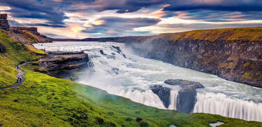 Reykjavik: Golden Circle & Waterfalls in Chinese冰岛黄金圈中文一日团 - Geysir and Strokkur: geothermal timing and how to catch the eruptions