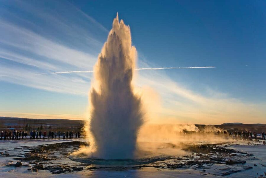 Reykjavik: Golden Circle & Waterfalls in Chinese冰岛黄金圈中文一日团 - Gullfoss Waterfall: why the iconic stop still feels worth it