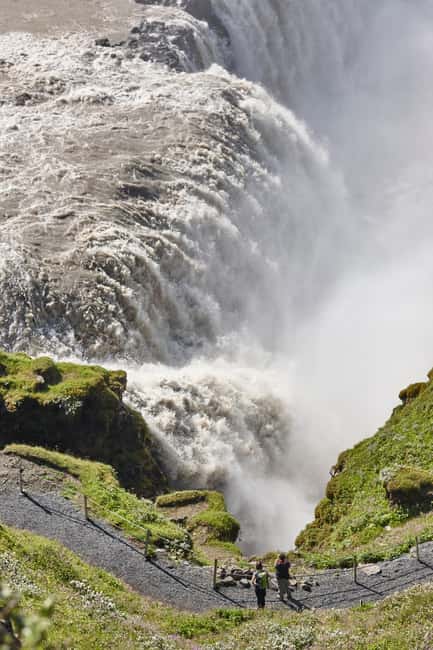 Reykjavik: Golden Circle & Waterfalls in Chinese冰岛黄金圈中文一日团 - Brúarfoss and Öxarárfoss: the extra waterfalls that add variety