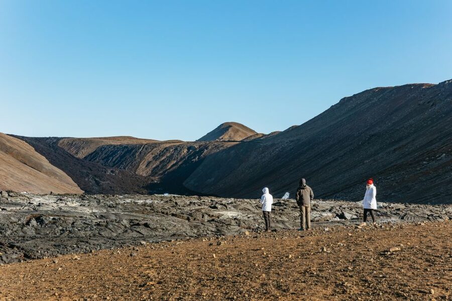 Reykjavik: Guided Tour to Volcano and Reykjanes Geopark - Grindavík Fishing Village: Tectonic Rifts, Lava Barriers, and Lunch Time