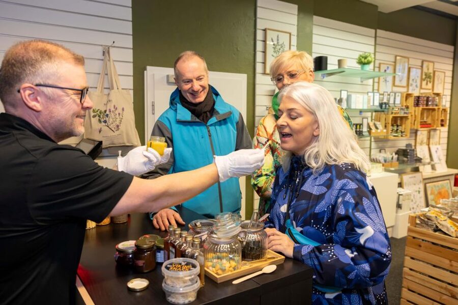 Reykjavik: Icelandic Food Tour - The last stop, beer and Brennivin, and why the drink matters
