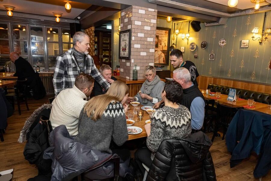 Reykjavik: Icelandic Food Tour - Where to meet, and what the tour vibe is like