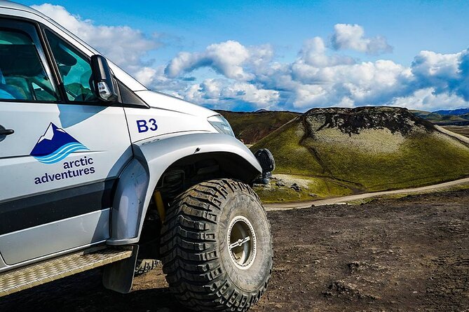Reykjavík: Landmannalaugar & Icelandic Highlands Super Jeep Tour - Ljótipollur Crater Lake and the Photo Stop Near Hekla