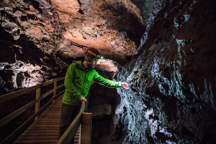 Reykjavik: Lava Cave, Hot Springs, Horses & Waterfalls Tour - Price and value: why $222 can make sense for this mix of paid sites