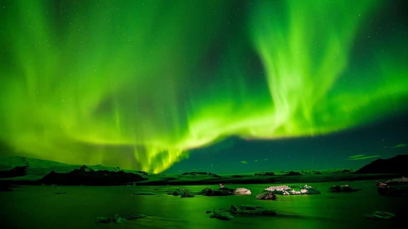 Reykjavik: Northern Lights Adventure Tour with Hot Chocolate - Why this Reykjavik Northern Lights hunt feels practical, not touristy
