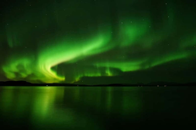 Reykjavik: Northern Lights Adventure Tour with Hot Chocolate - Driving out of Reykjavik: the key step most tours skip