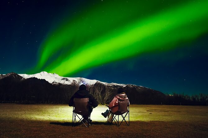 Reykjavik: Northern Lights Comfort Coach with Surprise - Photography Tips That Help You Get More Than a Blurry Glow