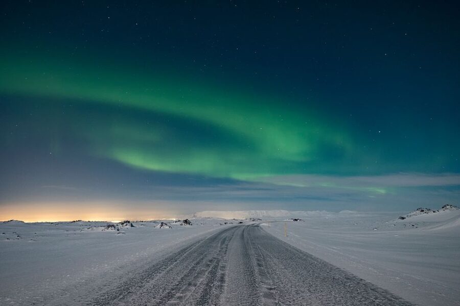 Reykjavík: Northern Lights Minibus Tour with Photos - Key Points to Know Before You Chase the Aurora