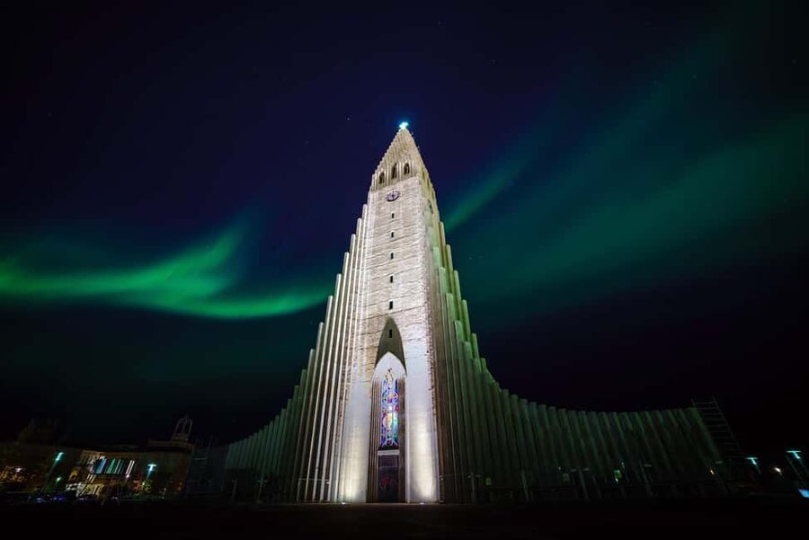 Reykjavik: Northern Lights Small Group with Surprise - What the 4-hour timing feels like in real life