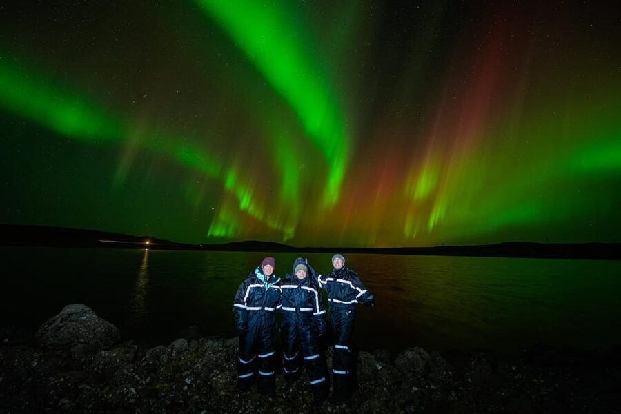 Reykjavik: Northern Lights Tour with Private Photographer - Why this Northern Lights hunt feels more like a photo workshop