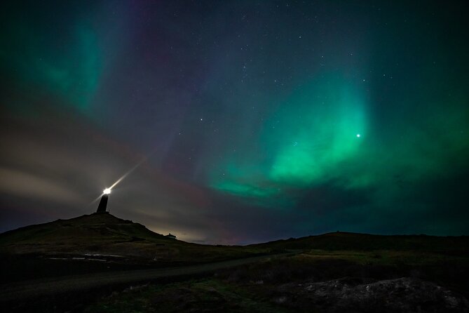 Reykjavik Northern Lights Tour with Professional Photographer - Professional photographer photos: what you should expect