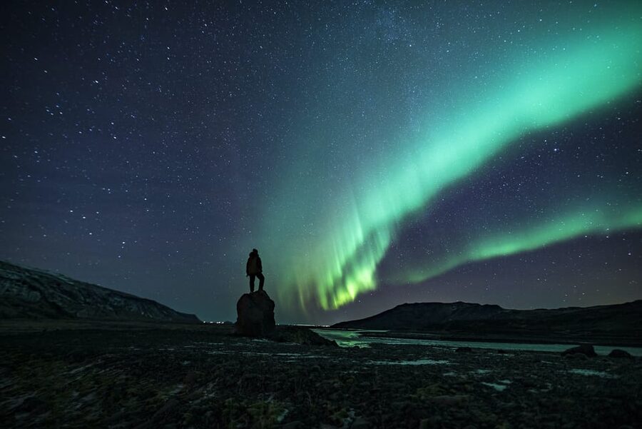 Reykjavik: Northern Lights with Icelandic Treats - Northern lights expectations: what to do when the sky is stubborn