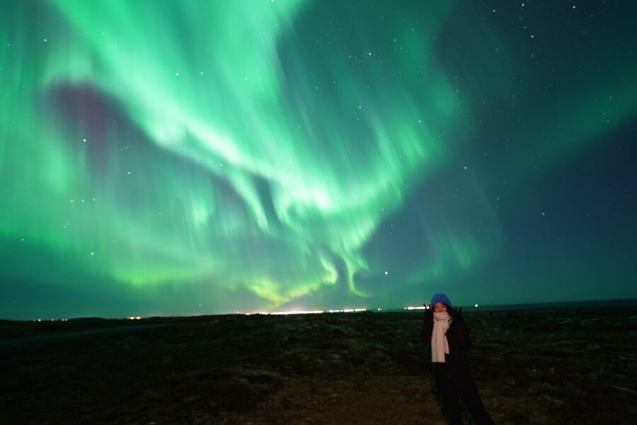Reykjavik: Premium Northern Lights Tour with Free Photos - How they chase the lights: different locations, meteorologist input, and real-world flexibility