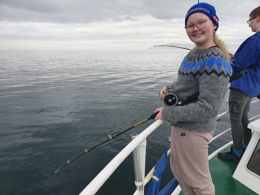Reykjavik's Finest Catch: Guided Sea Angling Tour - Warm blankets, coffee, and the comfort side of sea time