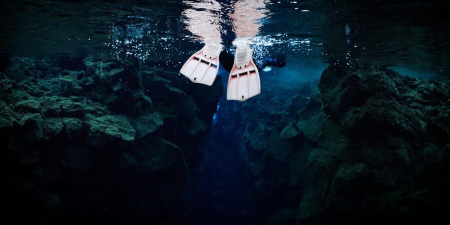 Reykjavík: Silfra Fissure Snorkeling between Two Continents - Should you book this Silfra Fissure snorkeling tour with Arctic Adventures?