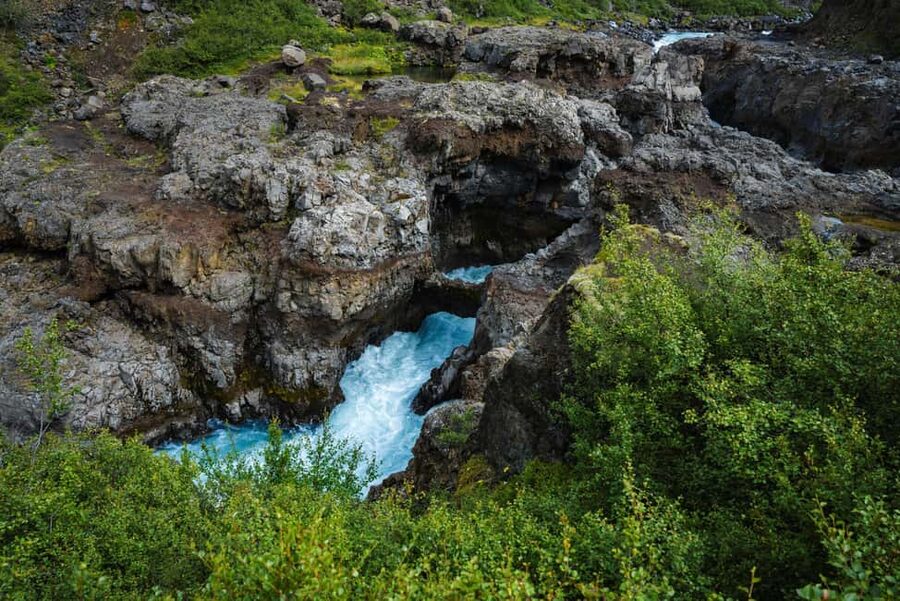 Reykjavik: Silver Circle + Ice Tunnel, Baths, or Lava Cave - Hraunfossar and Barnafoss: two waterfalls, two moods, one old lava field