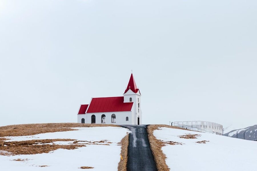 Reykjavik: Snæfellsnes Day Trip with Vatnshellir Lava Cave - Búðakirkja Black Church: A Quiet Finish With Big Visual Impact