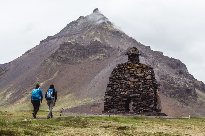 Reykjavík: Snæfellsnes & Kirkjufell Small Group Tour - Stop 1: Snæfellsnes Peninsula for big views and quick context