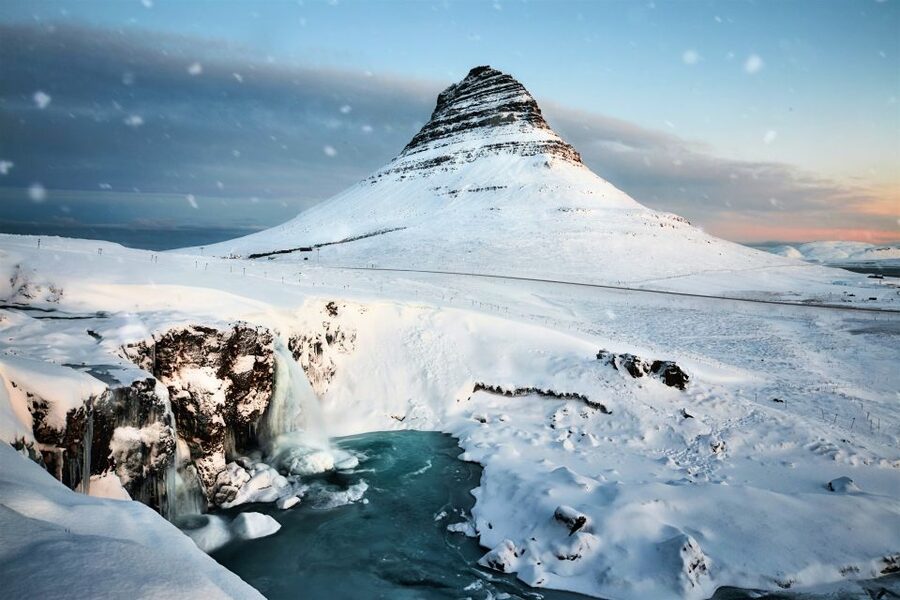 Reykjavik: Snaefellsnes & Mt. Kirkjufell Guided Minibus Tour - Borgarnes Breaks and the Rhythm of a Long West Iceland Day